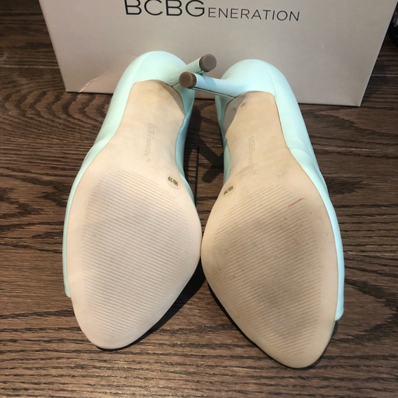 BCBGeneration Peep Toe Heels - NIB      Size 9 - Picture 5 of 8